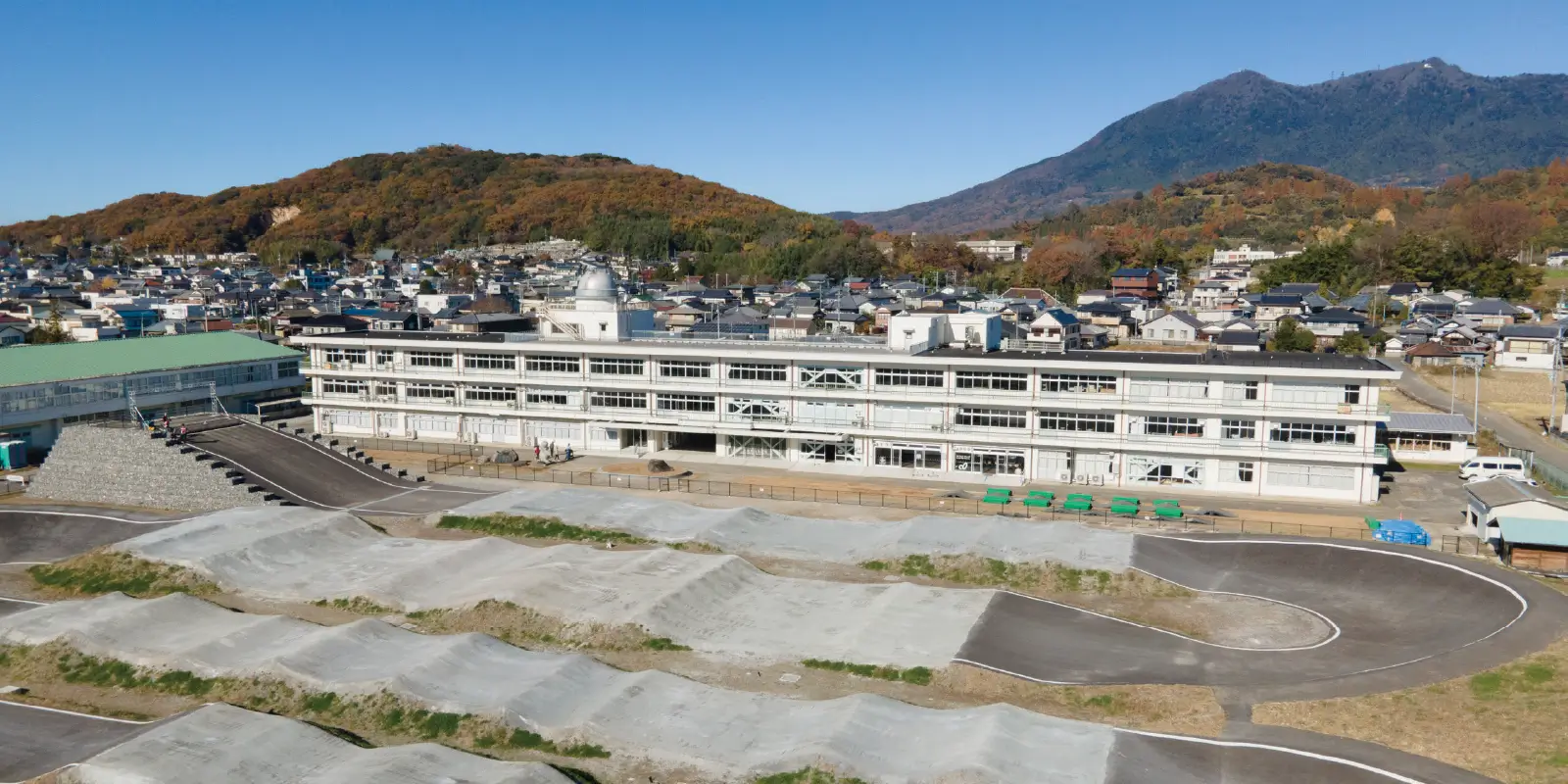 変なお天気です。
